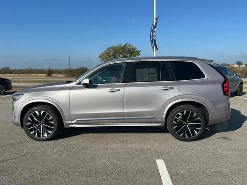 2026 Volvo XC90 B6 Plus 7-Seater