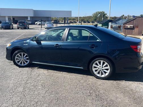 2014 Toyota Camry Hybrid XLE