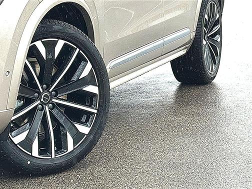 2026 Volvo XC90 B6 Ultra 6-Seater