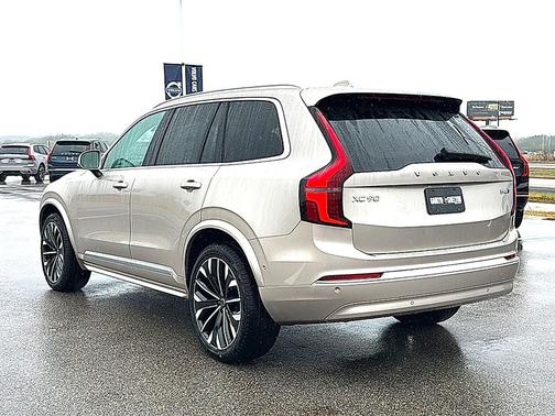 2026 Volvo XC90 B6 Ultra 6-Seater