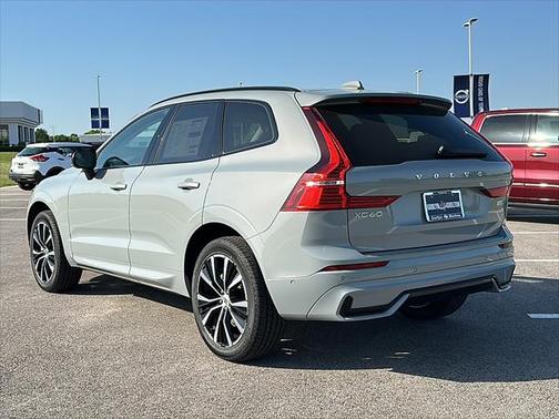 2025 Volvo XC60 Plus