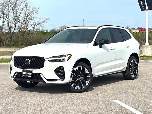 2026 Volvo XC60 B5 Plus