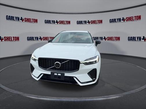 2024 Volvo XC60 Recharge Plug-In Hybrid T8 Plus Dark Theme