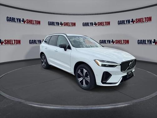 2024 Volvo XC60 Recharge Plug-In Hybrid T8 Plus Dark Theme
