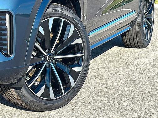 2026 Volvo XC90 Ultra, B6 AWD Gas (mild hybrid), Gasoline, Bright, 7 Seats