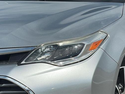 2018 Toyota Avalon XLE