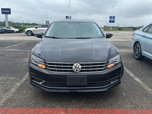 2017 Volkswagen Passat 1.8T S