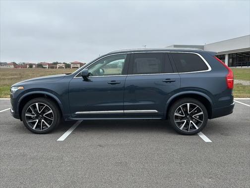 2025 Volvo XC90 B6 Plus 7-Seater
