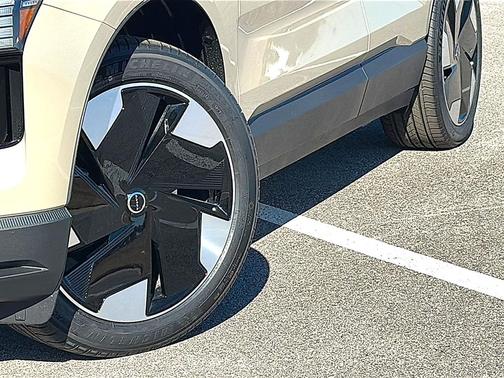 2026 Volvo EX30 Plus, Single Motor, Fuly electric