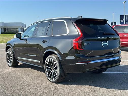 2025 Volvo XC90 Plug-In Hybrid T8 Plus 7-Seater