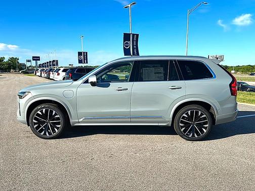Vapour Grey Metallic 2026 Volvo XC90 Plug-In Hybrid Plus, T8 AWD, Electric/Gasoline, Bright, 7 Seats