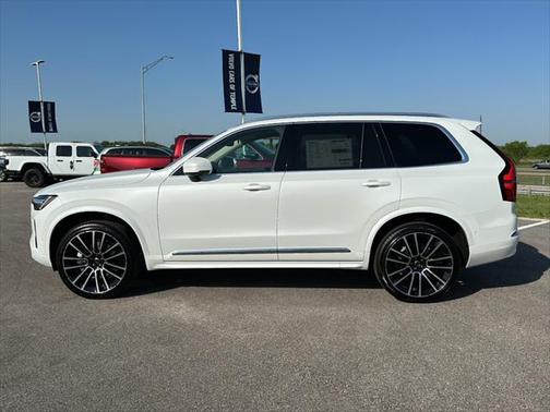2025 Volvo XC90 B6 Ultra