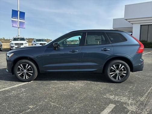 2025 Volvo XC60 B5 Core