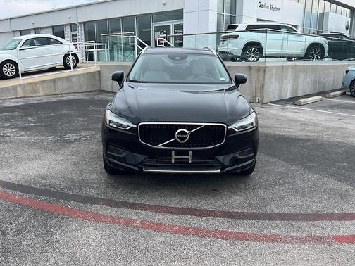 2018 Volvo XC60 T5 Momentum