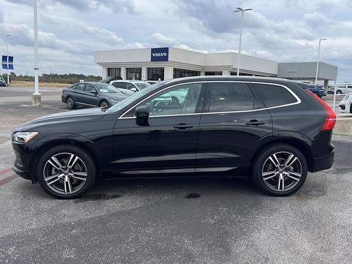 2018 Volvo XC60 T5 Momentum