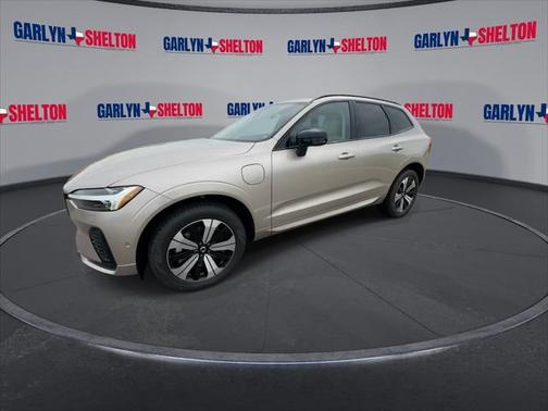 2024 Volvo XC60 Recharge Plug-In Hybrid T8 Plus Dark Theme
