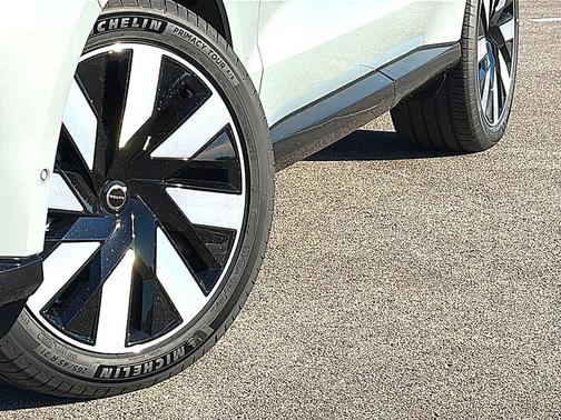 2025 Volvo EX90 Twin Motor Ultra