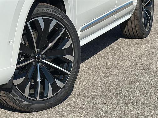 2026 Volvo XC90 Plus, B6 AWD Gas (mild hybrid), Gasoline, Bright, 7 Seats