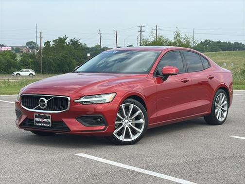 2020 Volvo S60 T5 Momentum