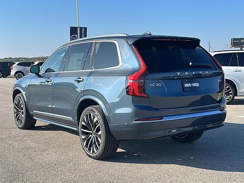 2026 Volvo XC90 B6 Core
