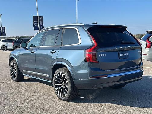 2026 Volvo XC90 Plug-In Hybrid T8 Ultra 7-Seater