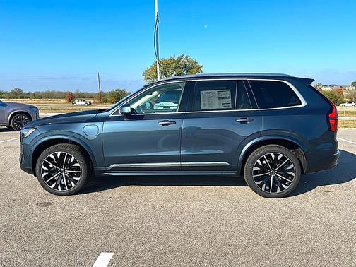 2026 Volvo XC90 Plug-In Hybrid T8 Ultra 7-Seater