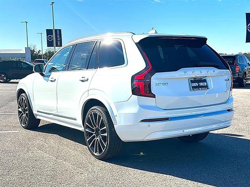 2026 Volvo XC90 Plus, B6 AWD Gas (mild hybrid), Gasoline, Bright, 7 Seats