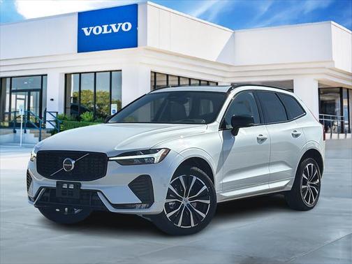 2025 Volvo XC60 Plus