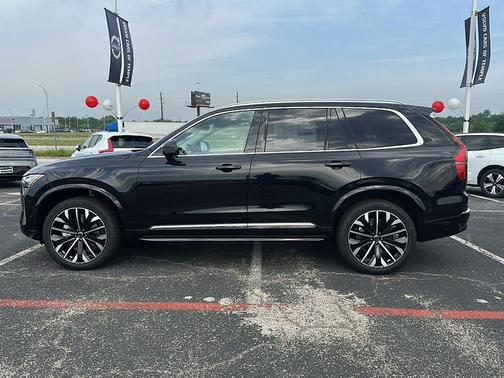 2025 Volvo XC90 B6 Plus 7-Seater