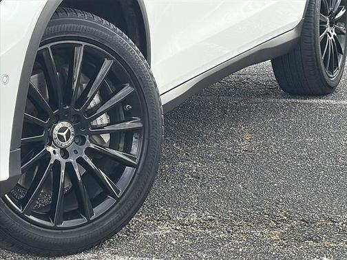 2019 Mercedes-Benz GLC 300 Base