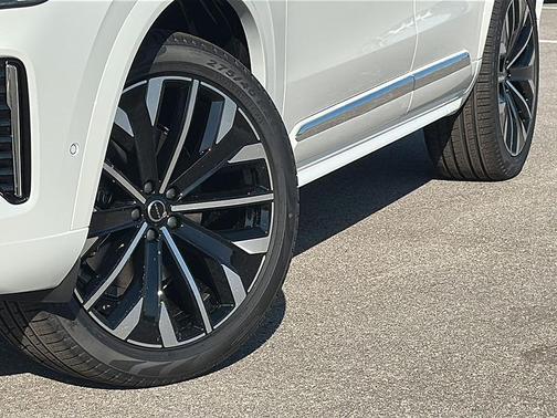 2026 Volvo XC90 Ultra, B6 AWD Gas (mild hybrid), Gasoline, Bright, 7 Seats