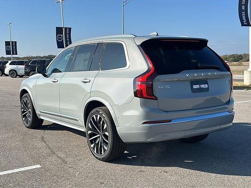 2026 Volvo XC90 B6 Plus 7-Seater