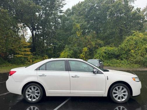 2012 Lincoln MKZ Base