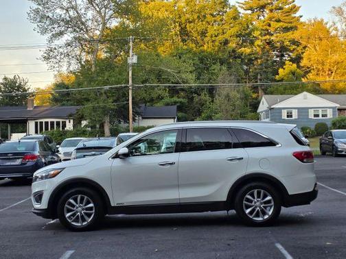 2017 Kia Sorento LX