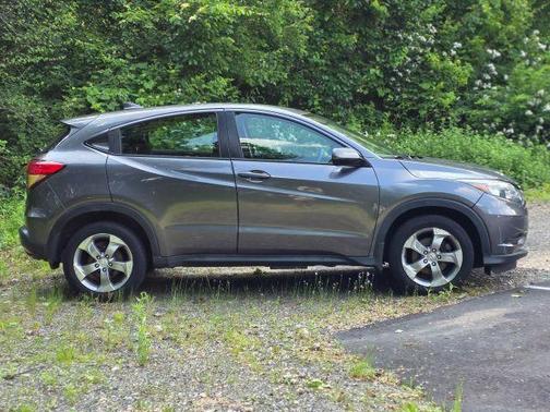 2017 Honda HR-V LX