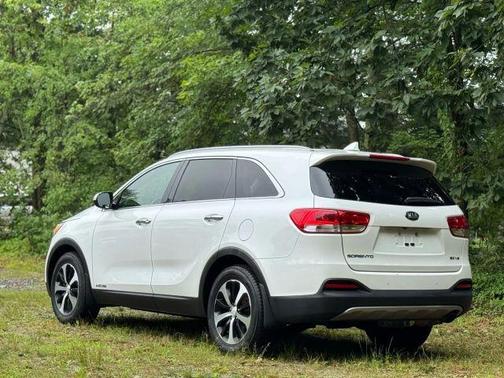 2016 Kia Sorento EX