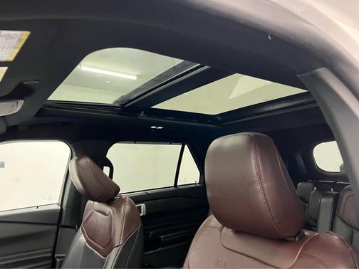 2021 Ford Explorer Platinum