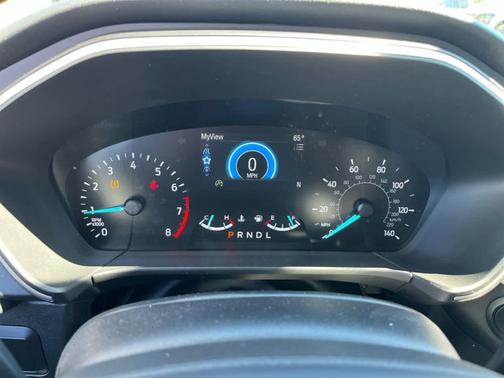 Agate Black Metallic 2020 Ford Escape SE