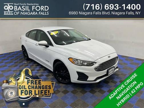 Oxford White 2019 Ford Fusion Hybrid SE