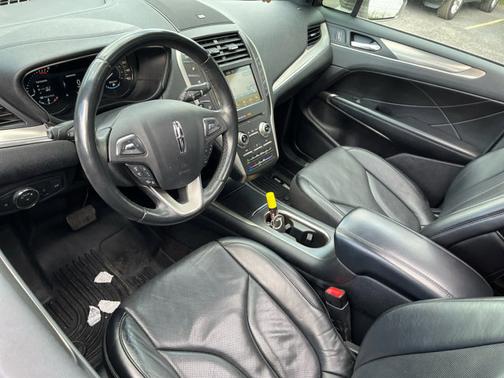 2017 Lincoln MKC Reserve