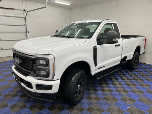 2026 Ford F-350 XL 4WD Reg Cab 8 Box
