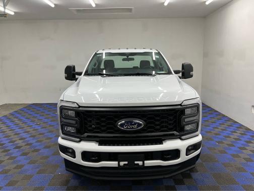 2026 Ford F-350 XL 4WD Reg Cab 8 Box