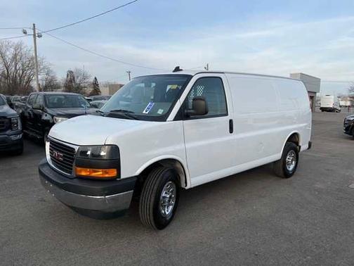 2023 GMC Savana 2500 Work Van