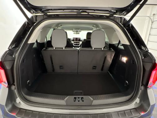 Carbonized Gray Metallic 2026 Ford Explorer Active w/200A Pkg