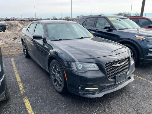 2018 Chrysler 300 S