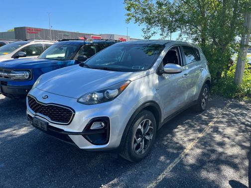Sparkling Silver 2020 Kia Sportage LX