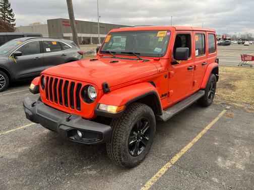 2023 Jeep Wrangler Sahara Altitude