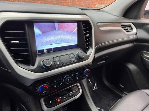 Summit White 2023 GMC Acadia SLT