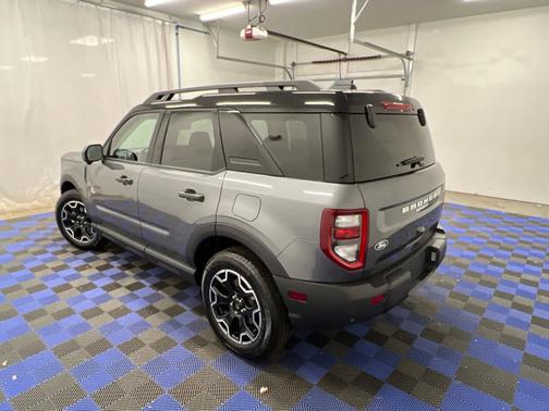 Carbonized Gray Metallic 2026 Ford Bronco Sport Outer Banks