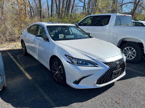 Eminent White Pearl 2023 Lexus ES 350 Base